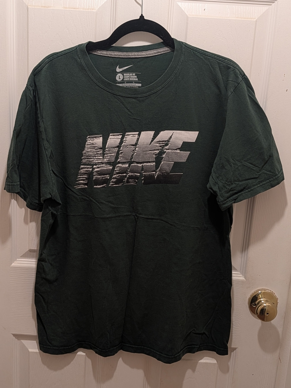 Nike Men's Forest Green Short Sleeve Graphic Tee